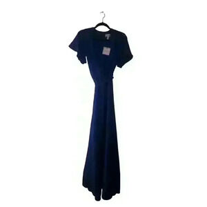 NWT Women’s Floor length Royal blue short sleeve dress size 6